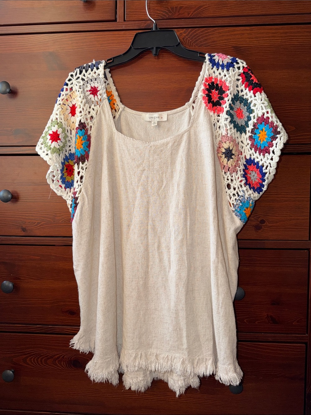 Umgee Oatmeal Linen Blend Crochet Sleeve Boho Blouse 1X